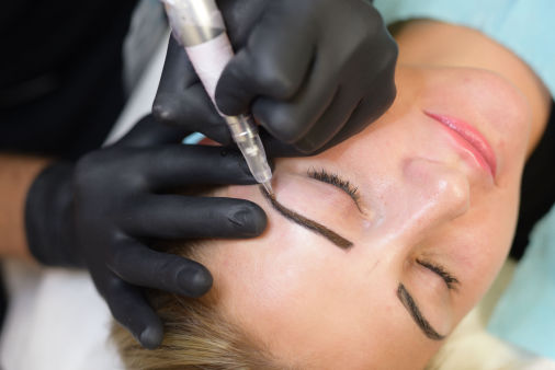 Microblading der Brauen - feinste Härchentechnik