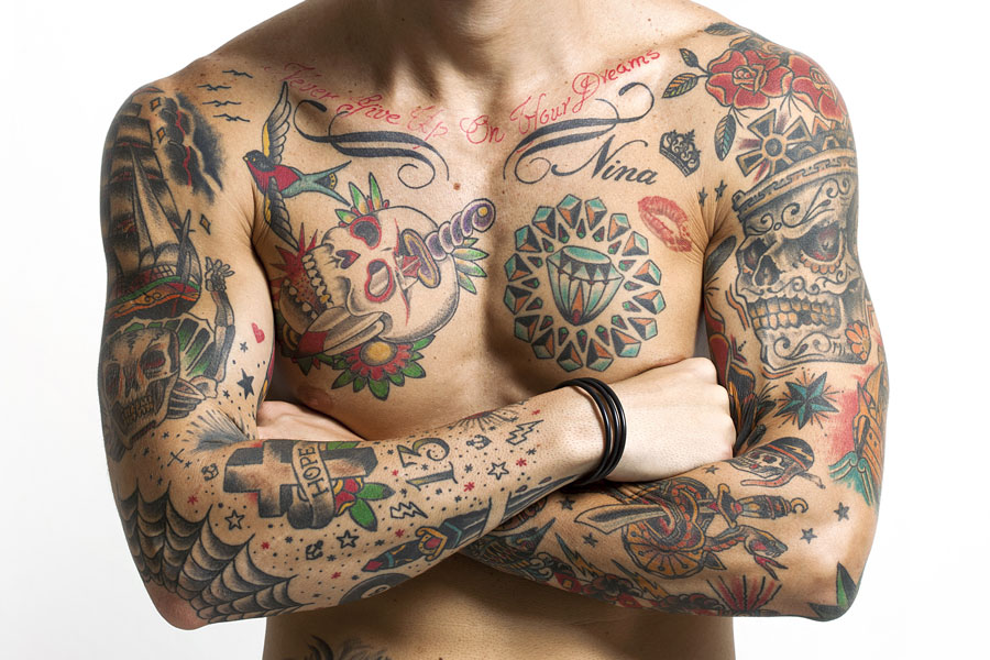 Bunte Tattoos in alles Farben